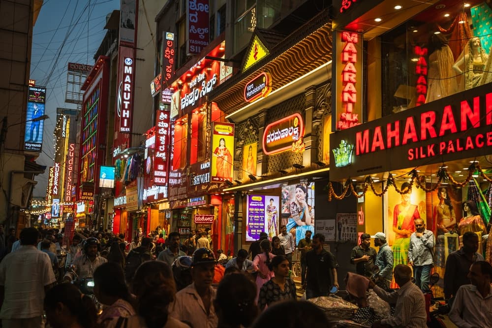 Brightly lit entertainment district keeps dark at bay, Bangalore