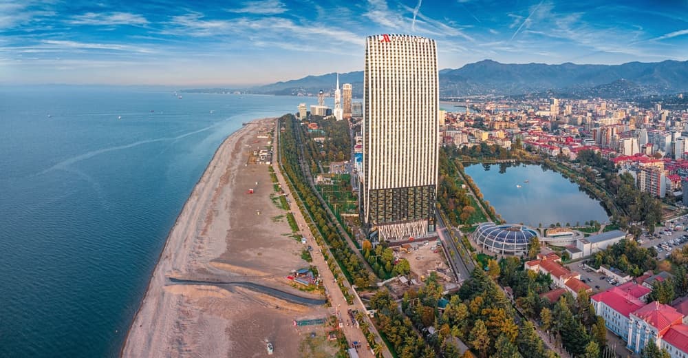 City center extends to beachfront edge, Batumi