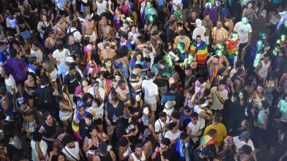 Gay Pride event welcomes all to enjoy festival, Brasília