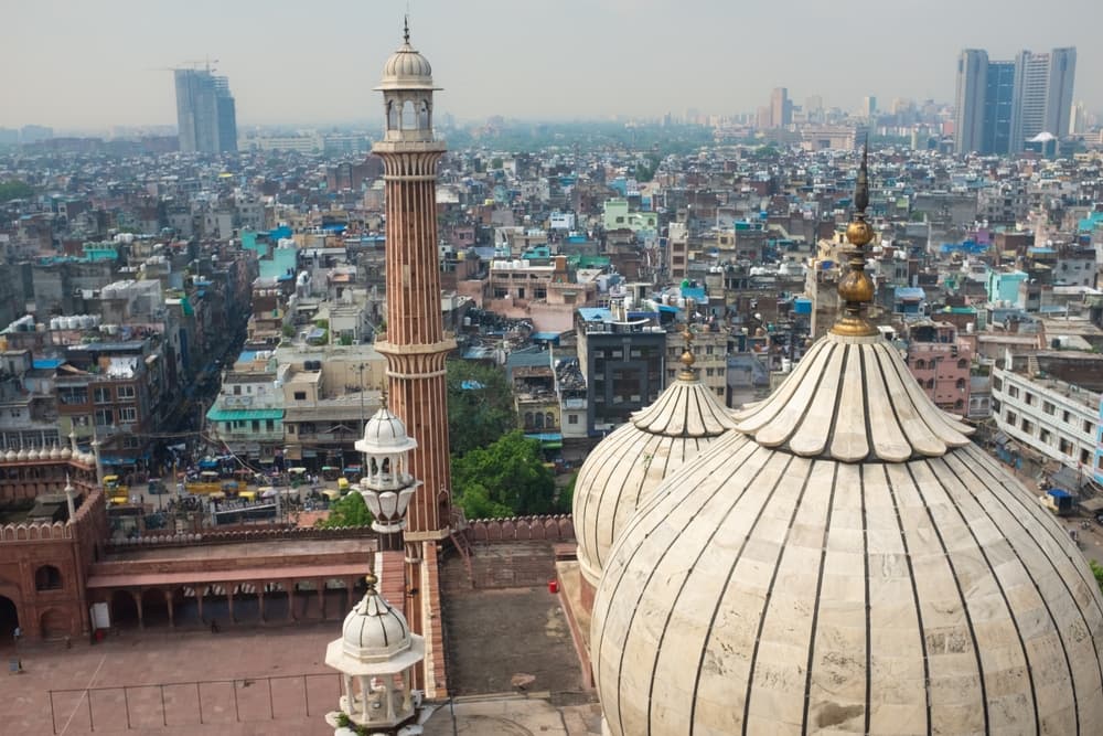 Cityscape extends to horizon and beyond, New Delhi