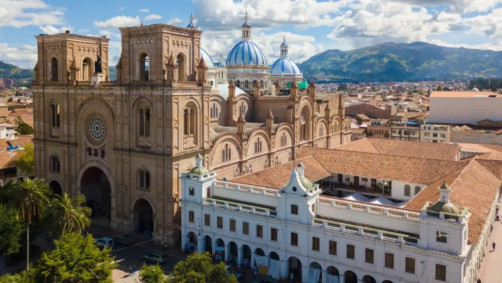Buy a home in Ecuador, get residency