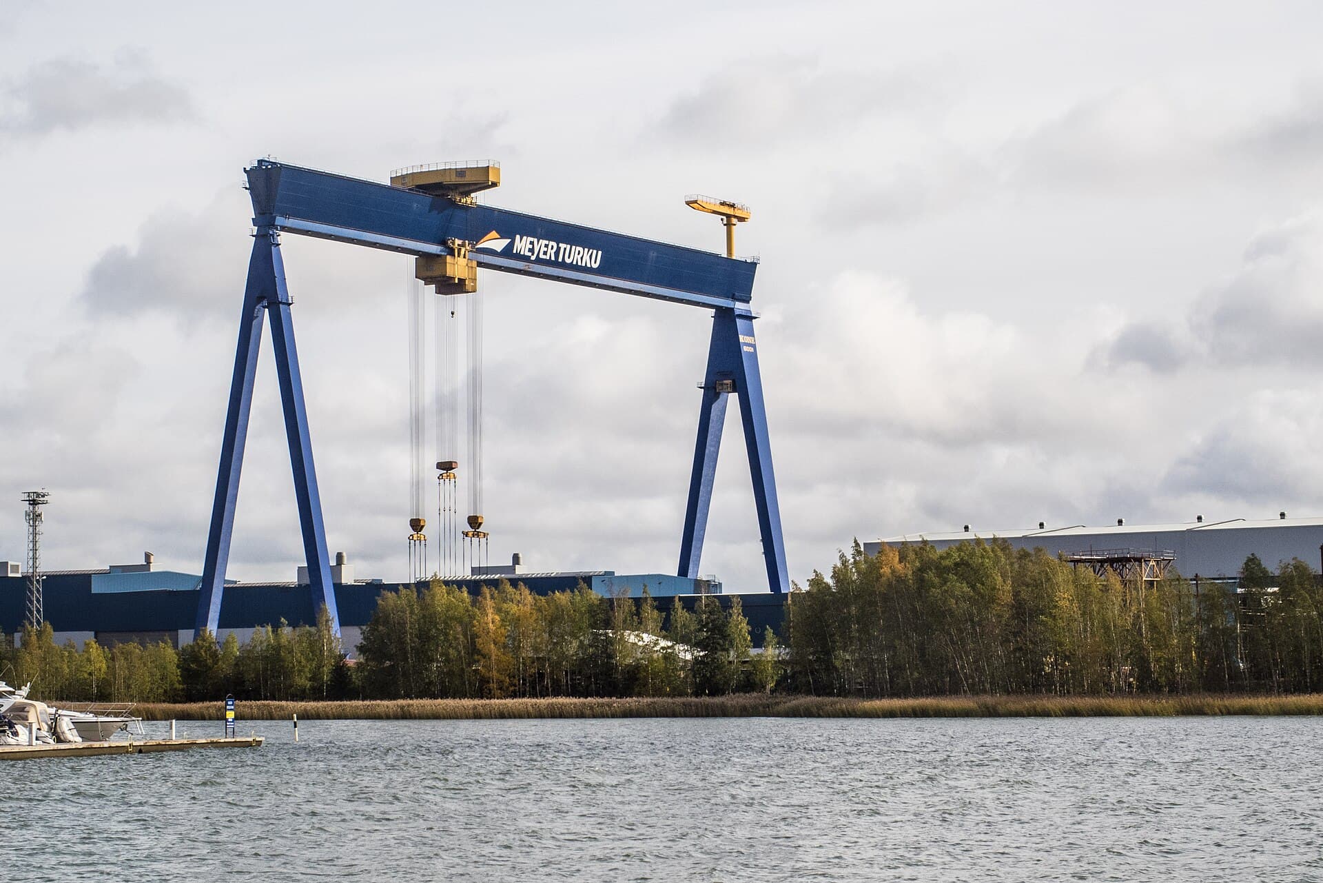 A Finnish work permit ties you to a field, not to one company