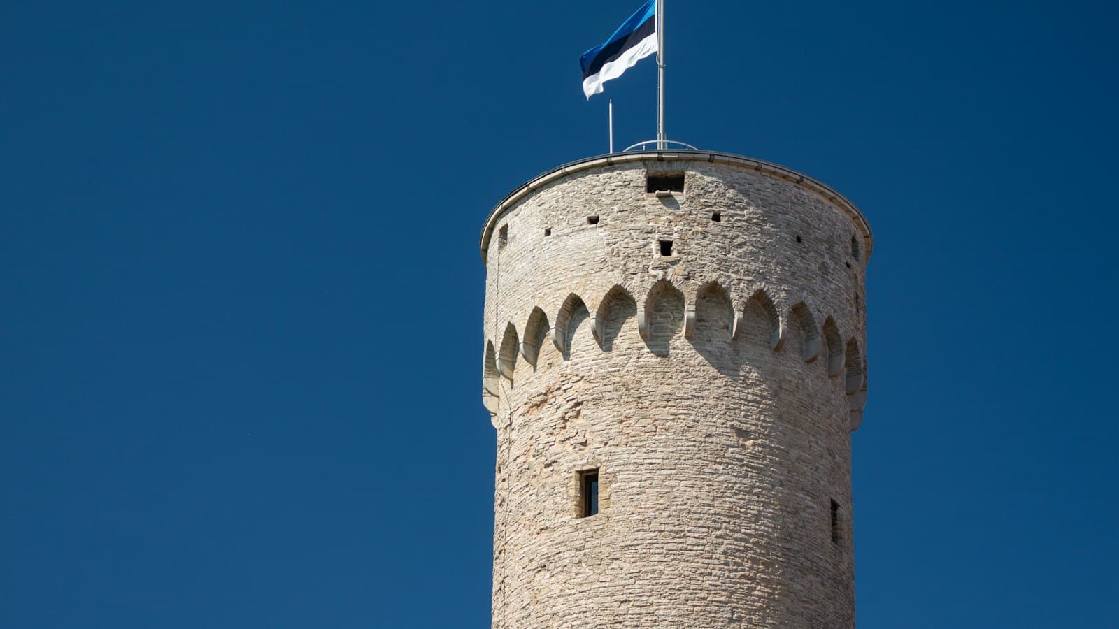 Estonia's Digital Nomad Visa: up to a year in Estonia if you earn €4,500 a month from abroad