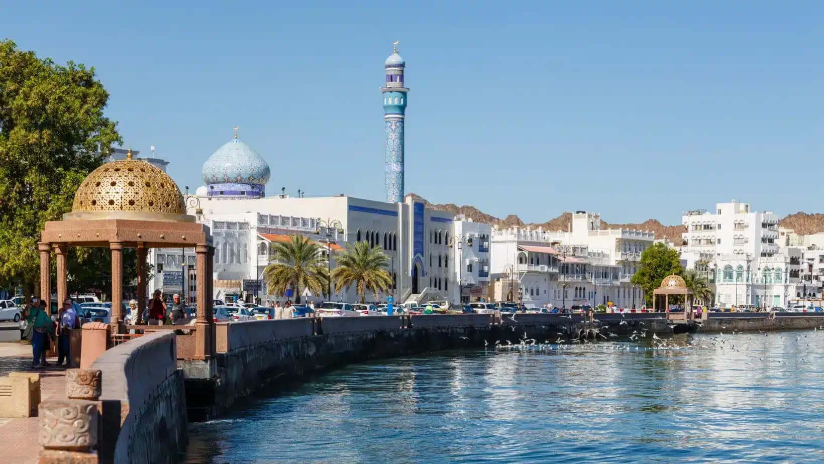 Oman's employment visa: the job comes first, the visa follows