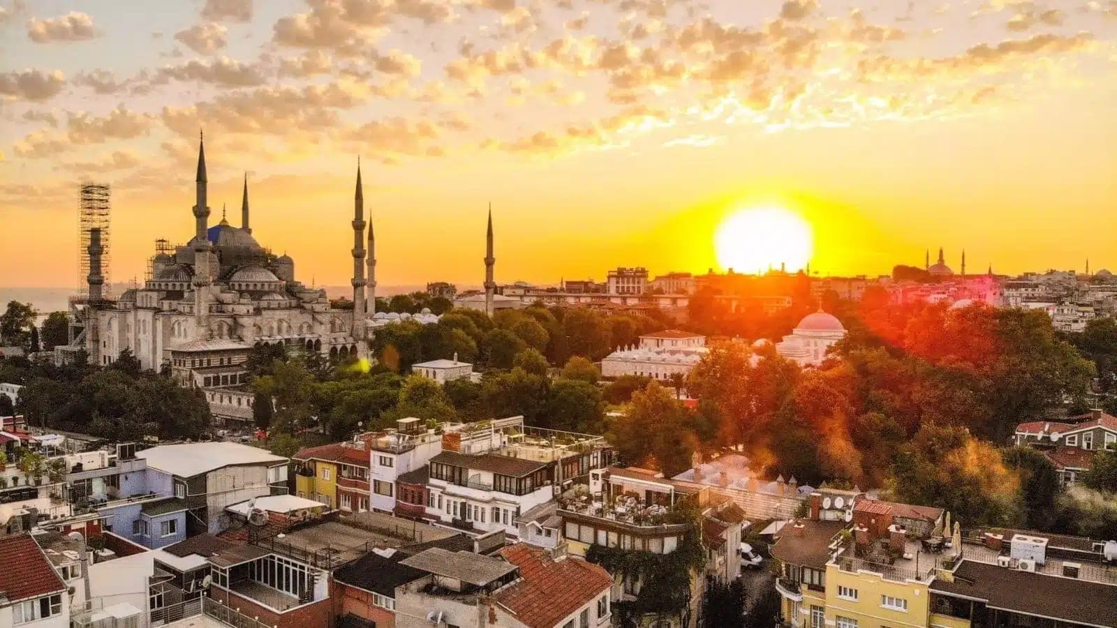A couple lives in Türkiye on about $2,100 a month