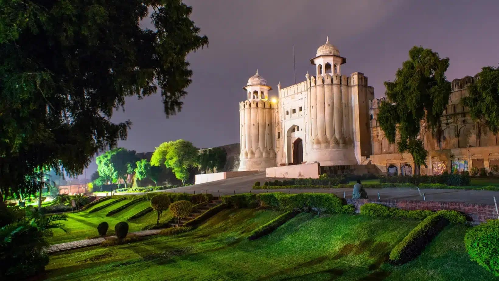 Alamgiri Gate of Lahore Fort lit up at night