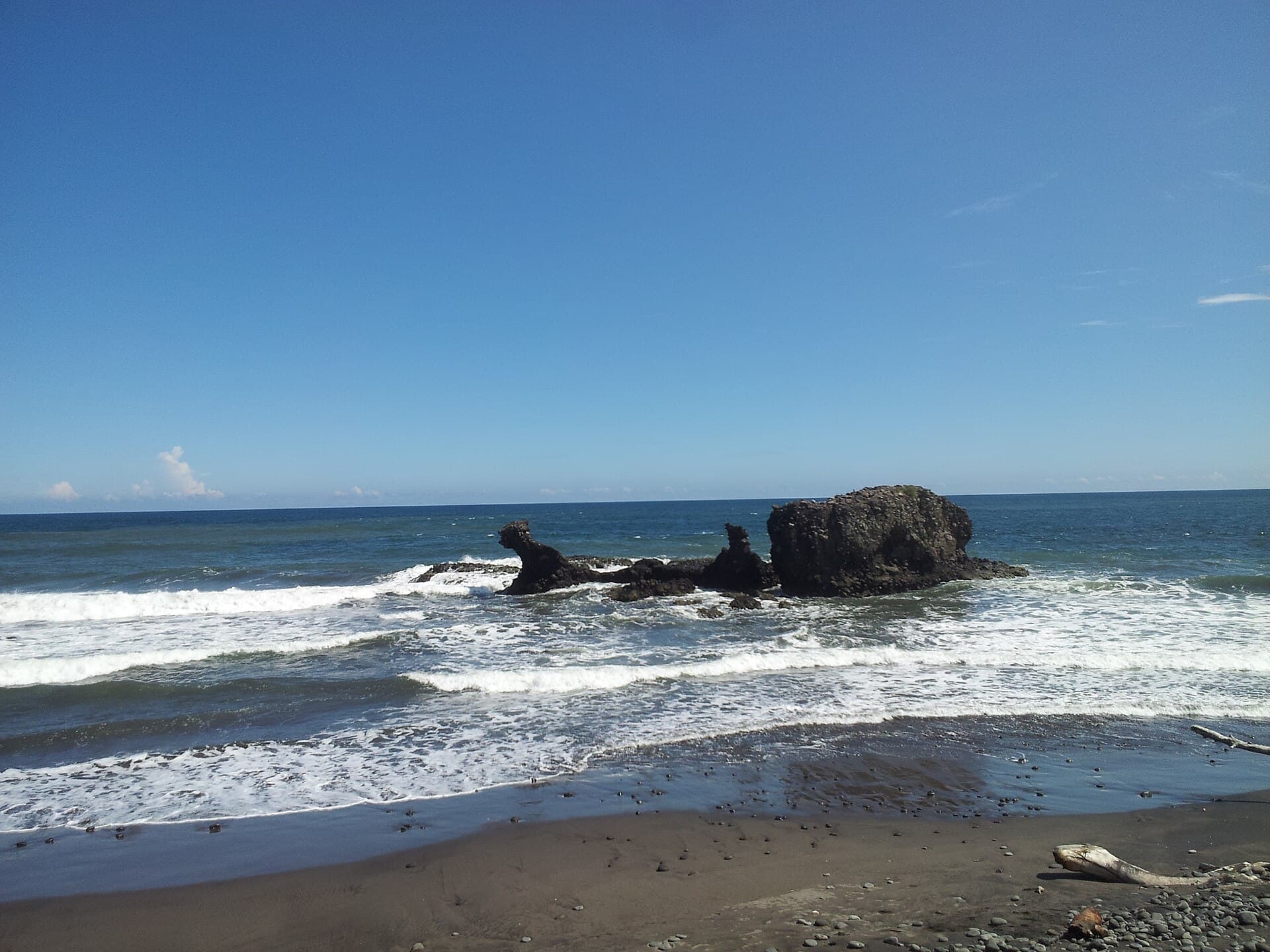 Working in El Salvador on a trip: there's no working holiday visa