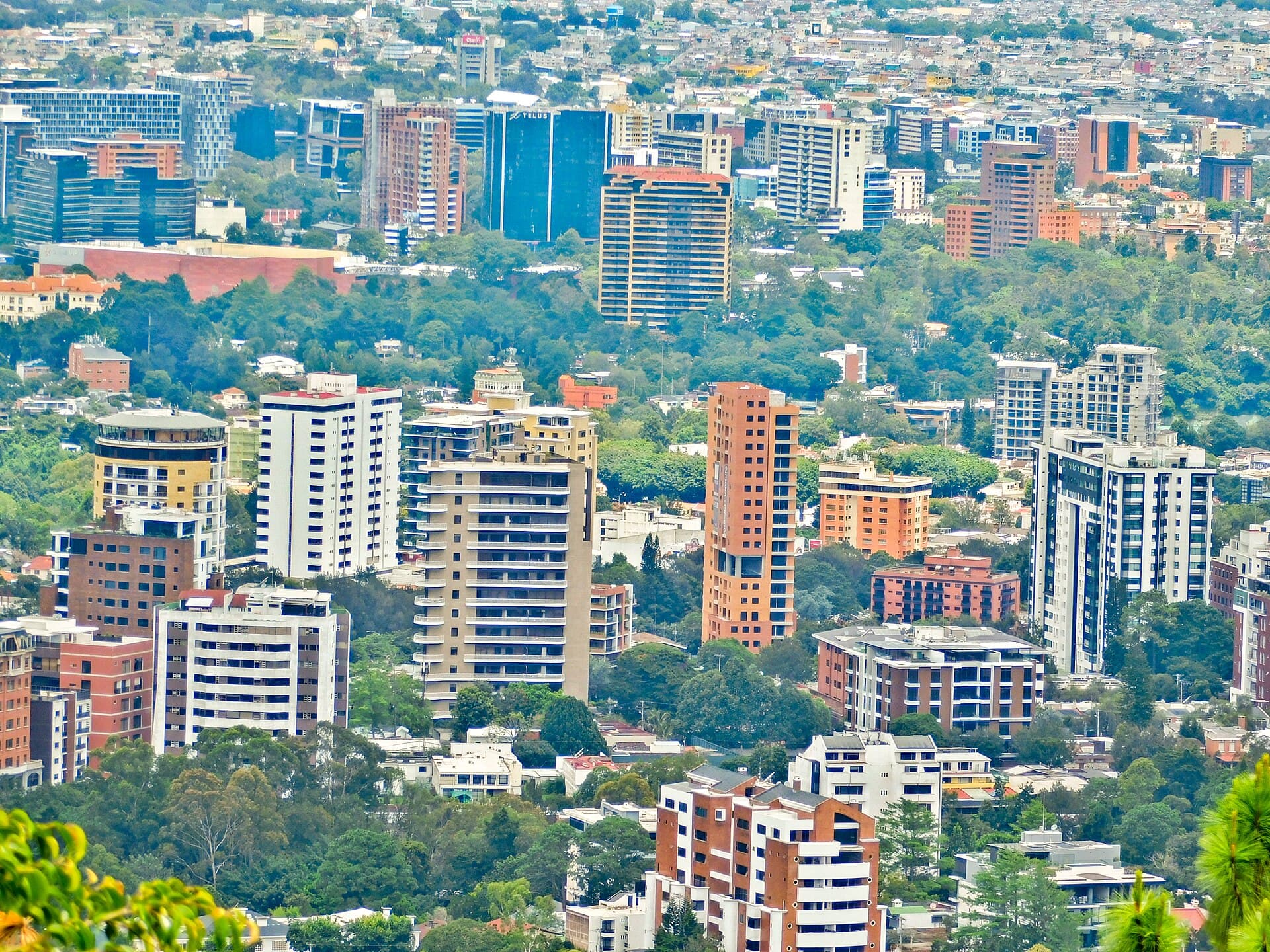 Hired in Guatemala: the work permit and residence you'll actually need