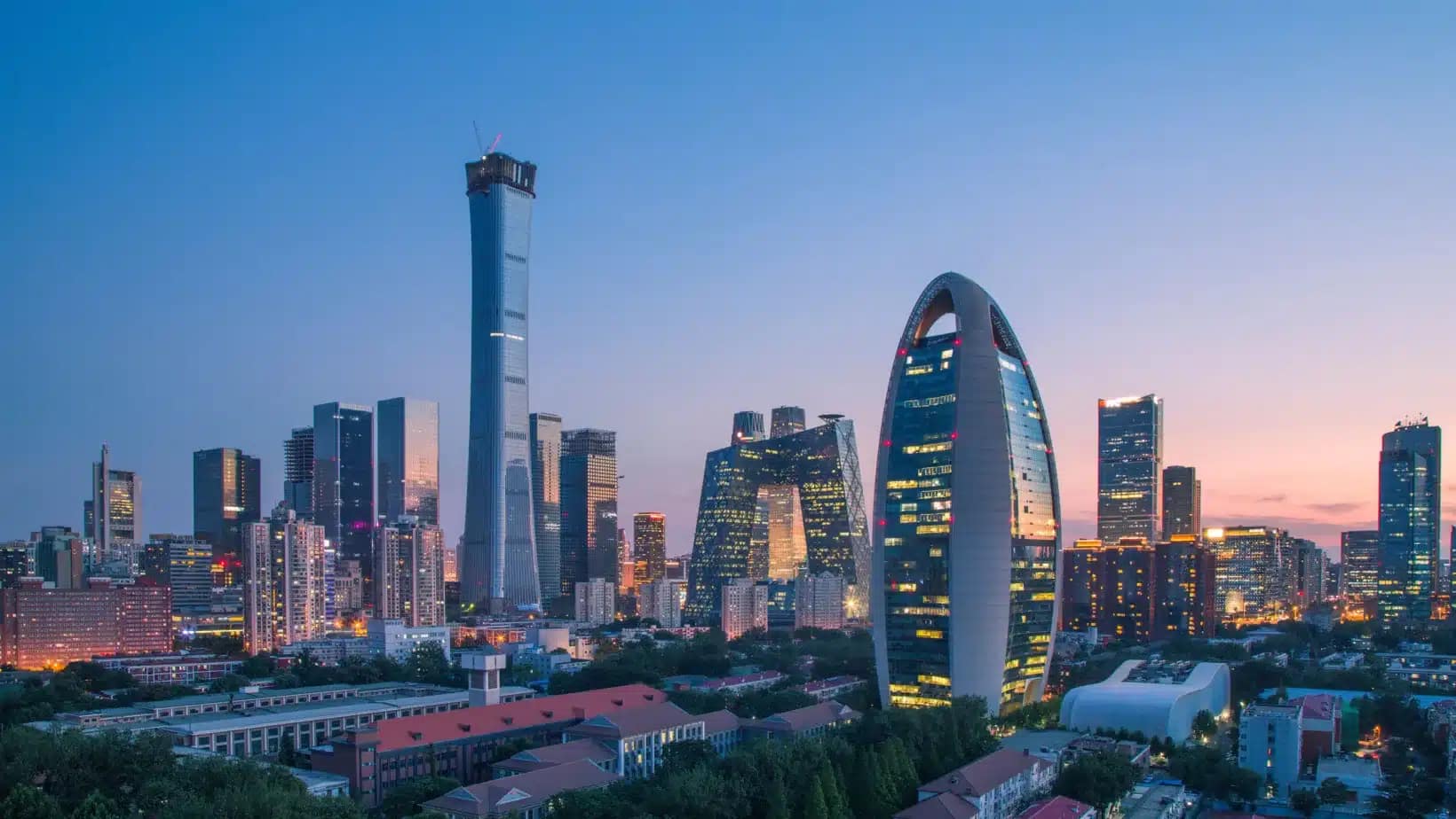 Moving to China: the 2026 guide for Americans going to work, teach or study