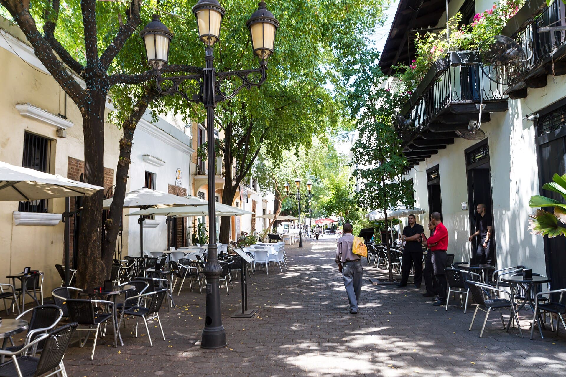 Moving to the Dominican Republic: the Caribbean without the small-island limits