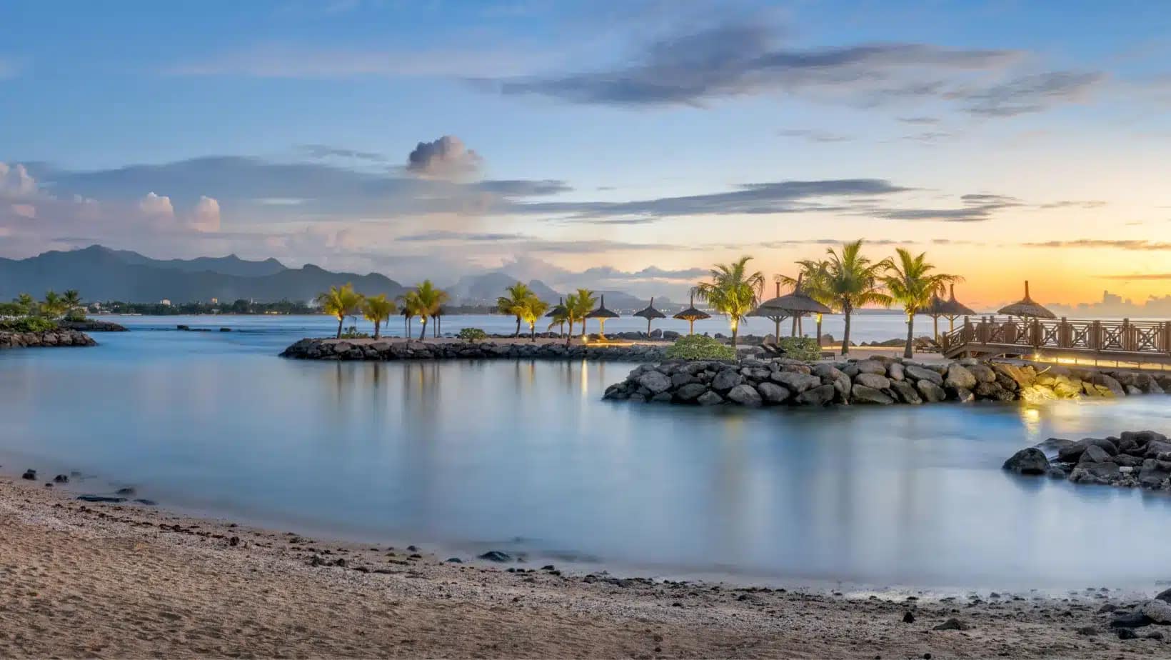 Retire to Mauritius at 50+: the 10-year permit, in plain numbers