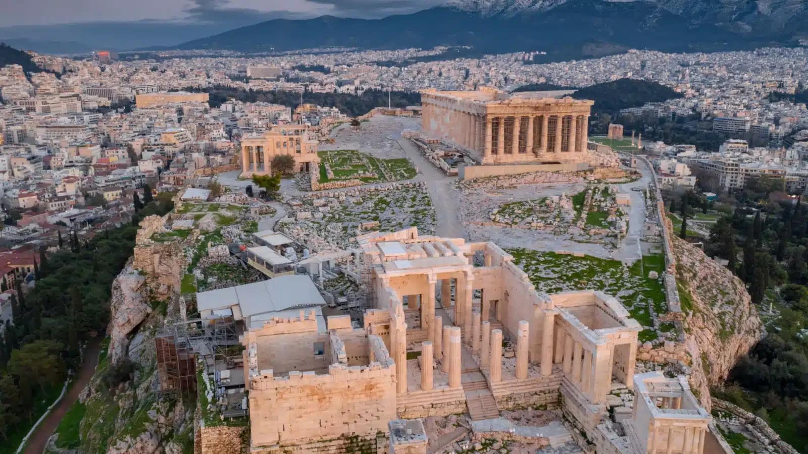 Moving to Greece in 2026: the numbers, the permits, the catch