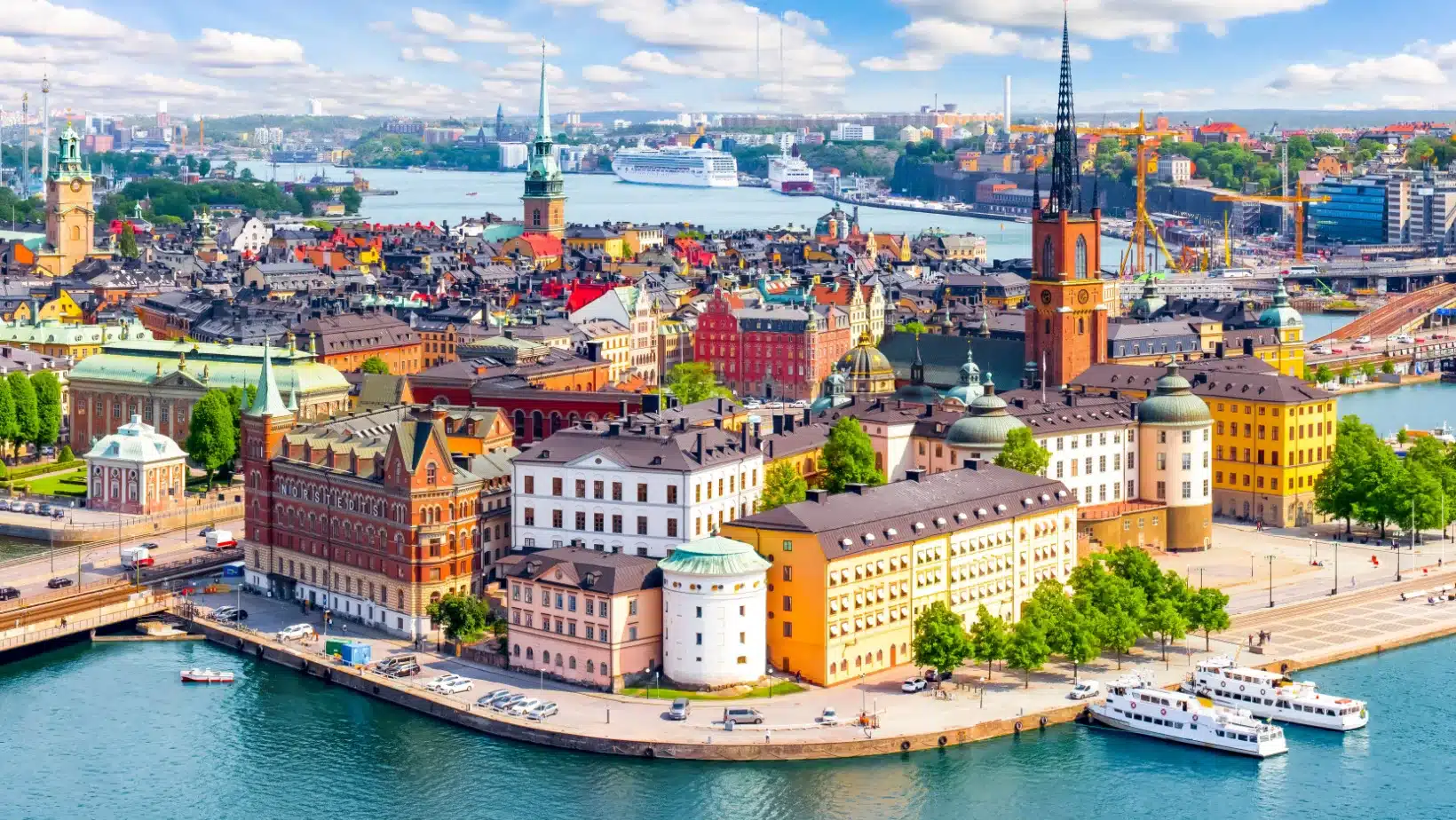 The 20 Best Countries for Americans To Move To, Based on Data