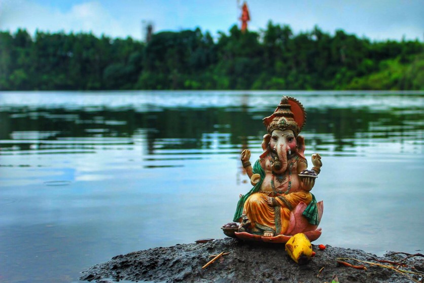 statue-found-in-a-sacred-lake_t20_Zz69ZY